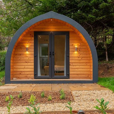 The Plough Inn Cabins Ramsden المظهر الخارجي الصورة