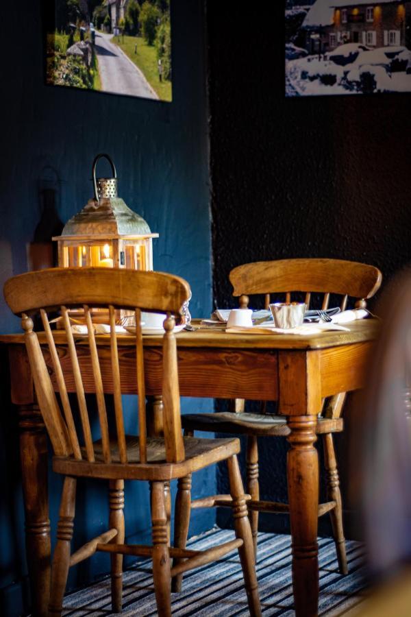 The Plough Inn Cabins Ramsden المظهر الخارجي الصورة